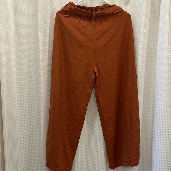Rust colored paper bag pants - Picture 3 of 4